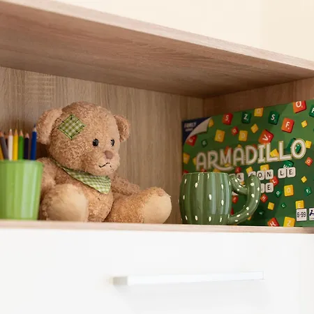 Pictadomus-albus, Metro Furio Camillo Rome