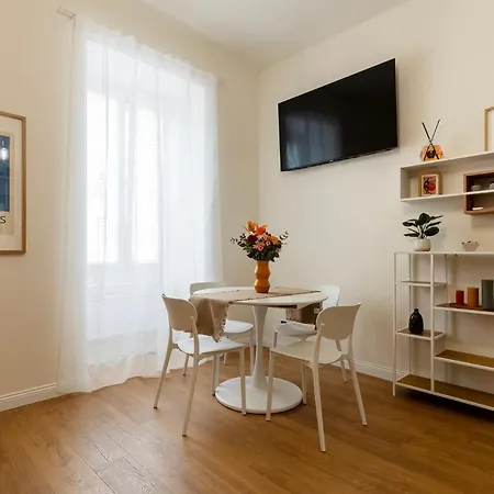 Pictadomus-albus, Metro Furio Camillo Apartment Rome