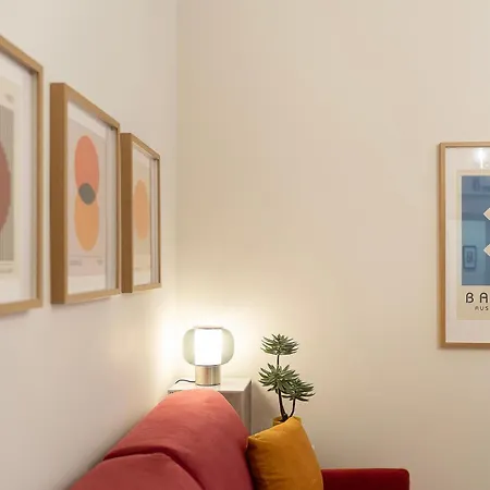 Apartment Pictadomus-albus, Metro Furio Camillo