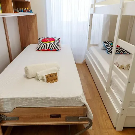 Apartment Pictadomus-albus, Metro Furio Camillo *